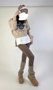 Scaldagambe svasati in maglia da donna, accoglienti calze termiche invernali per lo styling.