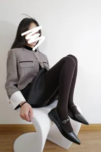 Autumn winter brown fleece lined footed tights high waist warm thick leggings for women.