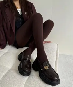 Brown herringbone knit tights for women, stylish wave pattern warm winter leggings and shoes.