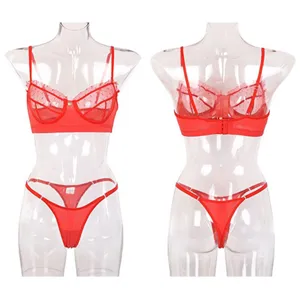 Rotes, transparentes Spitzen-Lingerie-Set mit feinem Mesh-BH und passendem Tanga für Damen.