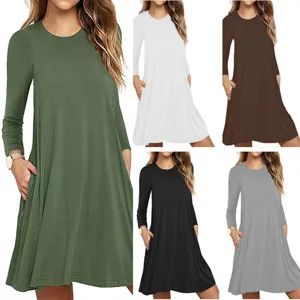 Details of solid color long sleeve pocket dress, comfortable fabric, loose fit and clean stitching.