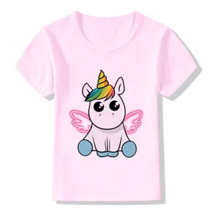 T-shirt rosa a maniche corte per bambini con deliziosa stampa grafica unicorno.