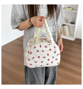 Kordfaser Erdbeere Lunchtasche, süße große Kapazität tragbare Bento Handtasche für Frauen.