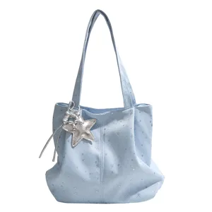 Large capacity star pleated tote bag for women, trendy underarm shoulder bag for commute.
