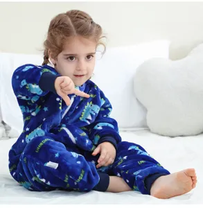 Kinder blauer Flanell Dinosaurier Einteiler Pyjama, süße Cartoon Schlafkleidung für Kleinkinder.