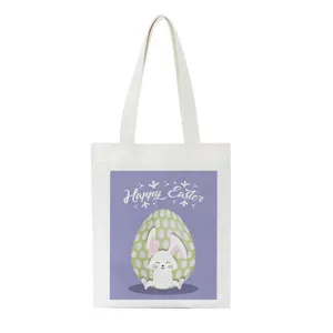Witte canvas shopper met schattige paashaas print, perfect voor dagelijkse boodschappen.