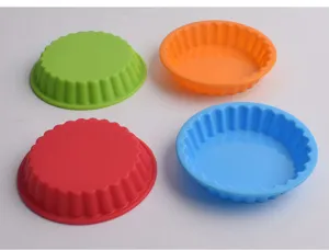 Ensemble de moules à gâteaux en silicone quatre pièces rondes colorées pour mousses desserts
