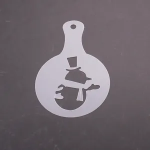 Stencil per latte art con pupazzo di neve per decorazione caffe e pasticceria dettaglio.