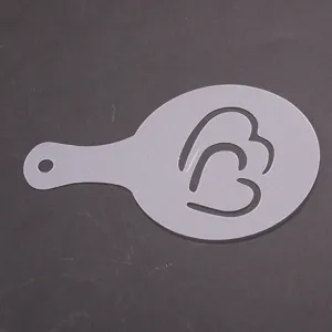 Stencil per caffe in plastica con motivo a doppio cuore e foro per appendere per barista.