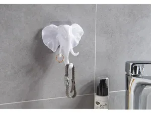 Vue détaillée d'un crochet mural créatif éléphant 3D blanc, idéal pour les accessoires.