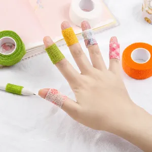 Niedlicher Schüler Fingerverband und Anti-Rutsch Klebeband Set, elastischer Fingerschutz für Schreiben.