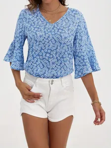 Camicetta estiva floreale con scollo a V e maniche a campana, top casual da donna.