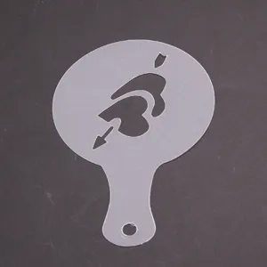 Stencil per caffè in plastica per decorazione latte art, grazioso design cuore e freccia per bevande.
