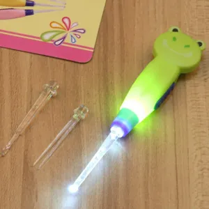 LED cartoon frog luminous ear pick children electronic light earwax removal tool cleaner
