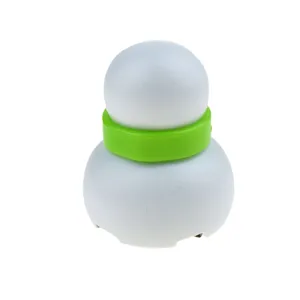 Cute snowman shaped pull back toy car, mini novelty gift for kids kindergarten and party.
