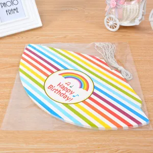 Gorro de cumpleaños de papel a rayas de arco iris colorido cono de fiesta con cuerda