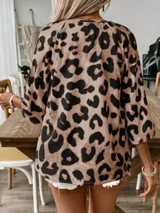 Fashionable women's leopard print casual blouse, perfect for commuting and daily wear.