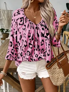 Women's V-neck pink leopard print blouse short sleeve casual fashion commuting chic top.