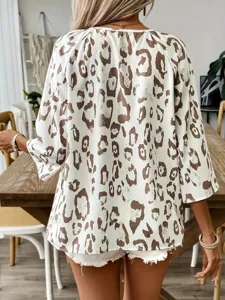 Women's casual leopard print blouse, trendy loose fit 3/4 sleeve commuting shirt for daily wear.