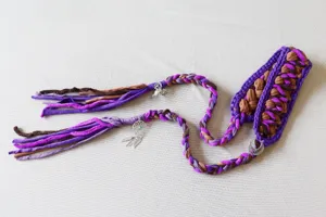 Fascia intrecciata all'uncinetto fatta a mano boho viola marrone nappa accessorio dettaglio