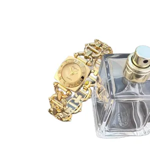 Damen Quadrat Quarzuhr mit Gold Kette Armband und römischen Ziffern Hauptproduktbild