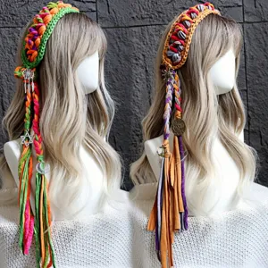 Fascia per capelli all'uncinetto boho fatta a mano con nappe colorate per lo stile quotidiano
