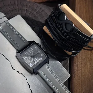 Set andrikou rologiou quartz tetragonou me mavro dermatino vrachio, vintage dwro twra.