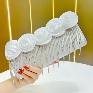Weisse Abendtasche Clutch mit Satinstuelsen und Strass Fransen fuer Damen Partykleid
