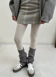 Femme collant tricoté losange gris détail, doux élastique chaud hiver jambe façonnant leggings.