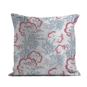Fundas de cojín decorativas con estampado floral vintage de flores rosas y hojas azules.