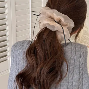 Elegante scrunchie tulle stile balletto con fiocco in nastro nero per donna, accessorio capelli.