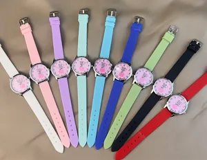 Bunte Silikonarmband Quarzuhr für Kinder mit süßem Pfirsich Zifferblatt Design Geschenk