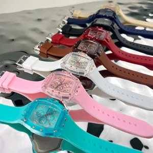 Orologio al quarzo quadrato trasparente con cinturino in silicone, orologio casual tonneau.