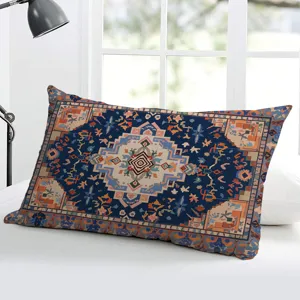 Böhmischer geometrischer Kissenbezug mit Vintage persischem Teppichmuster für Sofa und Bett.