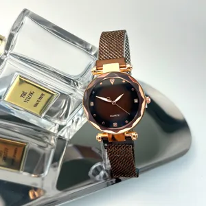 Damen Quarzuhr braunes Zifferblatt magnetisches Mailänder Mesh Armband elegante Modeuhr