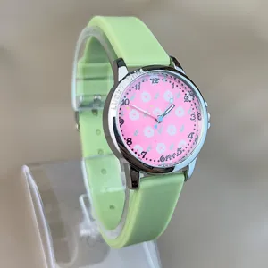 Kinder Quarzurh mit pastellgruenem Silikonarmband und rosa Blumen Zifferblatt fuer Maedchen