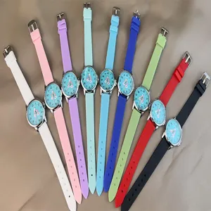 Bunte Kinderuhr mit Silikonarmband, süßem Zifferblatt und Zeigern, ideal für den Verkauf.