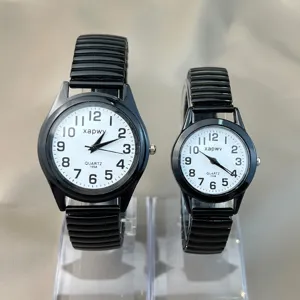 Paar Quarzuhr für Herren Damen Senioren Elastisches Edelstahlband Einfache Lässige Armbanduhr mit Digitalem Zifferblatt Batterie Inbegriffen