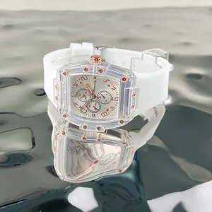Orologio al quarzo tonneau trasparente con cinturino in silicone bianco, orologio casual.