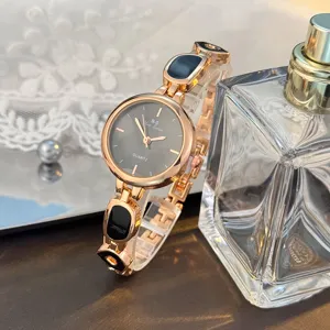 Damen Roségold Quarzuhr mit einzigarmigem Armband eleganter minimalistischer runder Zifferblatt