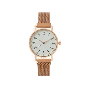 Minimalistische elegante roségoldene Damenuhr mit Mesh Armband und arabischen Ziffern.