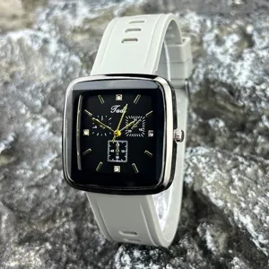 Unisex Quarzuhr mit quadratischem Zifferblatt und grauem Silikonarmband, modische Armbanduhr.