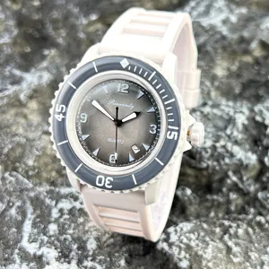 Modische Quarztuhr mit Silikonarmband, stilvoller Freizeituhr für Damen und Herren im Alltag.