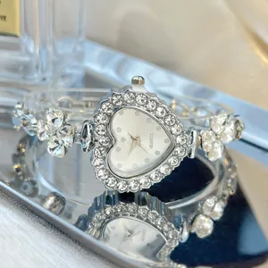 Luxury Rhinestone Heart Dial Clover Bracelet Watch Fashion Women Quartz Timepiece