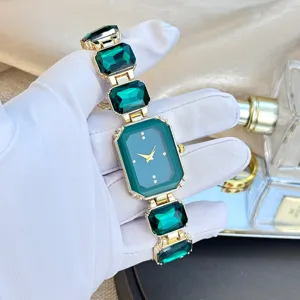 Elegante grüne Kristall quadratische Armbanduhr für Damen, Luxus Mode Schmuck Armbanduhr.