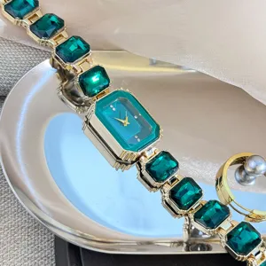 Damen Luxus Quadratisch Smaragdgrün Edelstein Armband Uhr Mode Gold Legierung Armband Strass Eingelegt Rechteckige Quarzuhr
