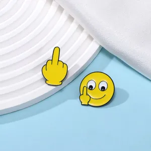 Set di spille smaltate con emoji dito medio, spilla in lega divertente per zaini e giacche.