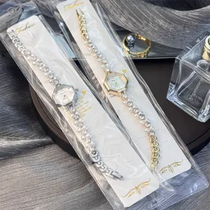 Koreanische Mode Strassbesetzte achteckige Armbanduhr Quarz Detailansicht Ansicht.