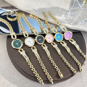 Luxus Strass Quarz Armbanduhr für Damen, elegante mehrfarbige Kristall Armbanduhren.