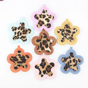 Luipaardprint Zonnebloem PU Leer Sleutelhanger Tasbedeltje Polyester Bloemen Auto Sleutelring Accessoire Voor Dames Meisjes